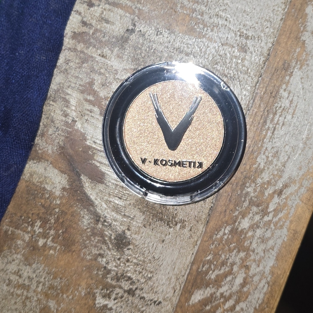 Viseart Gold Shimmer Eyeshadow